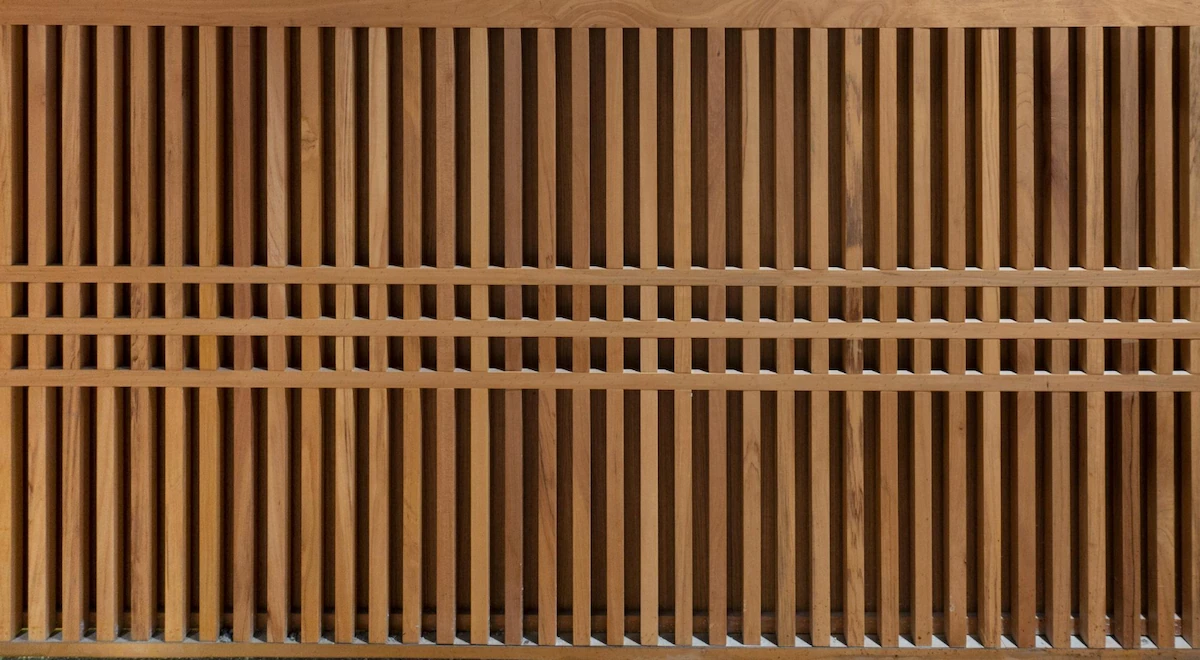 Lubang Angin Kayu Horizontal